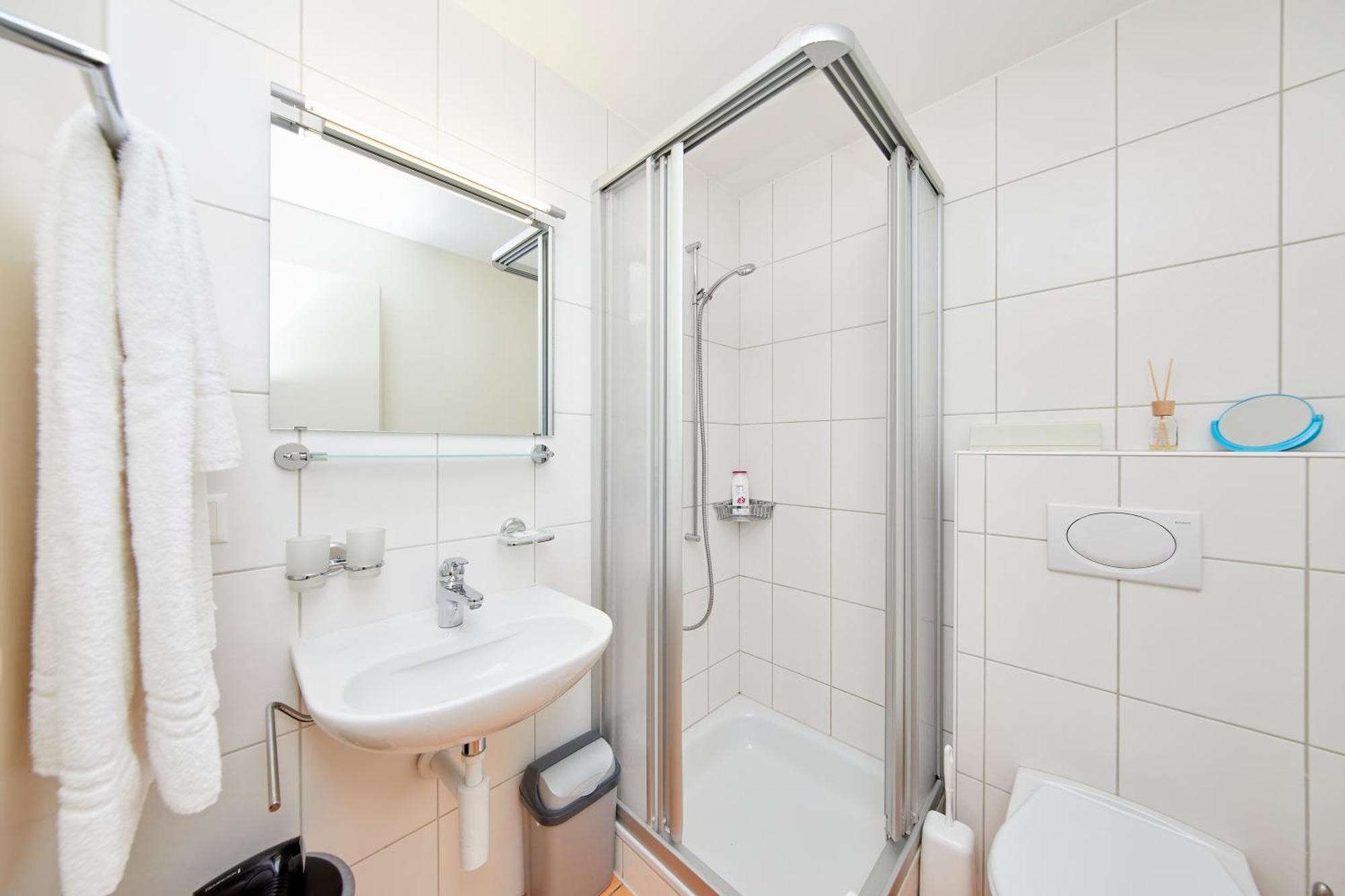 ברוג Hotel Rotes Haus מראה חיצוני תמונה
