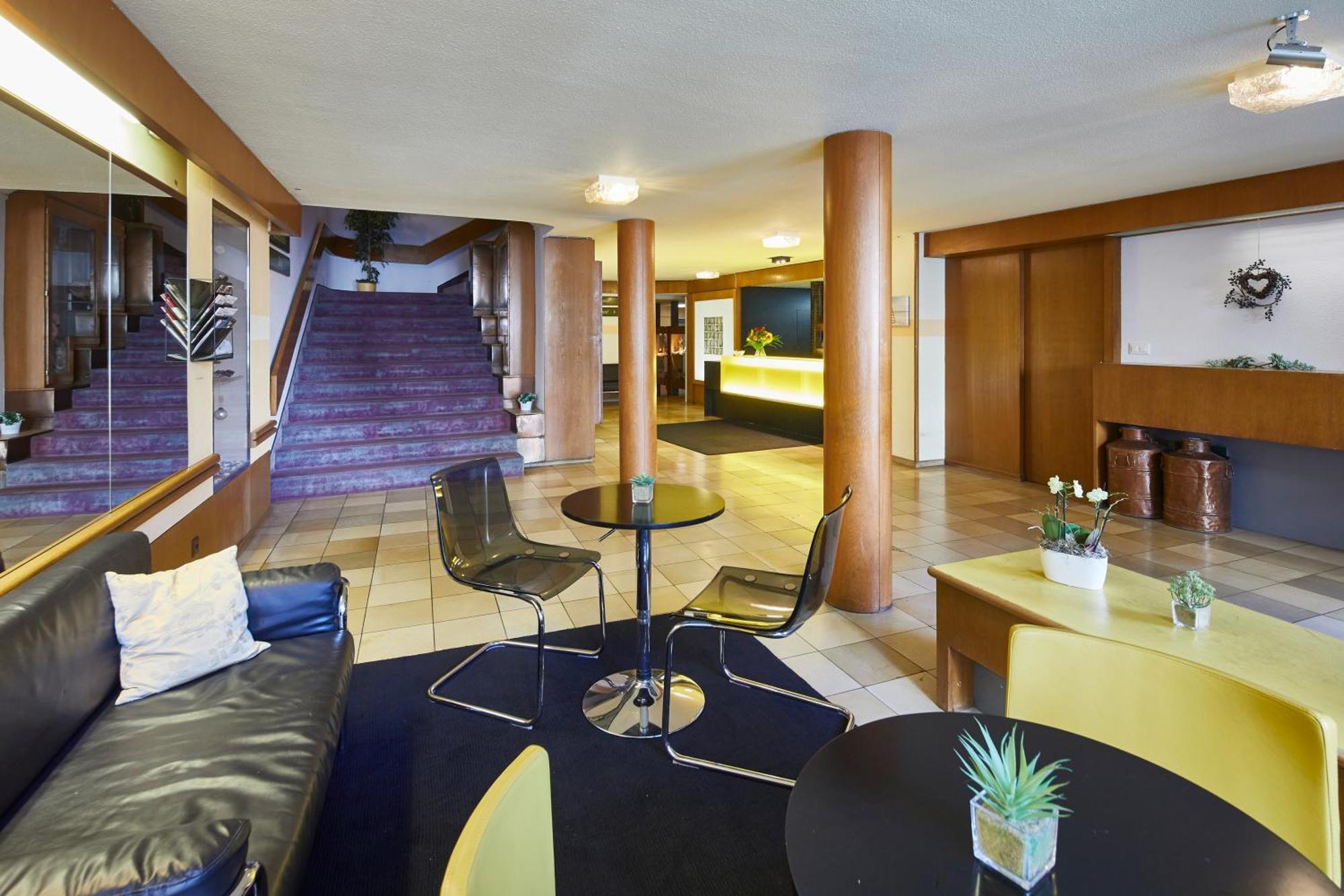 ברוג Hotel Rotes Haus מראה חיצוני תמונה